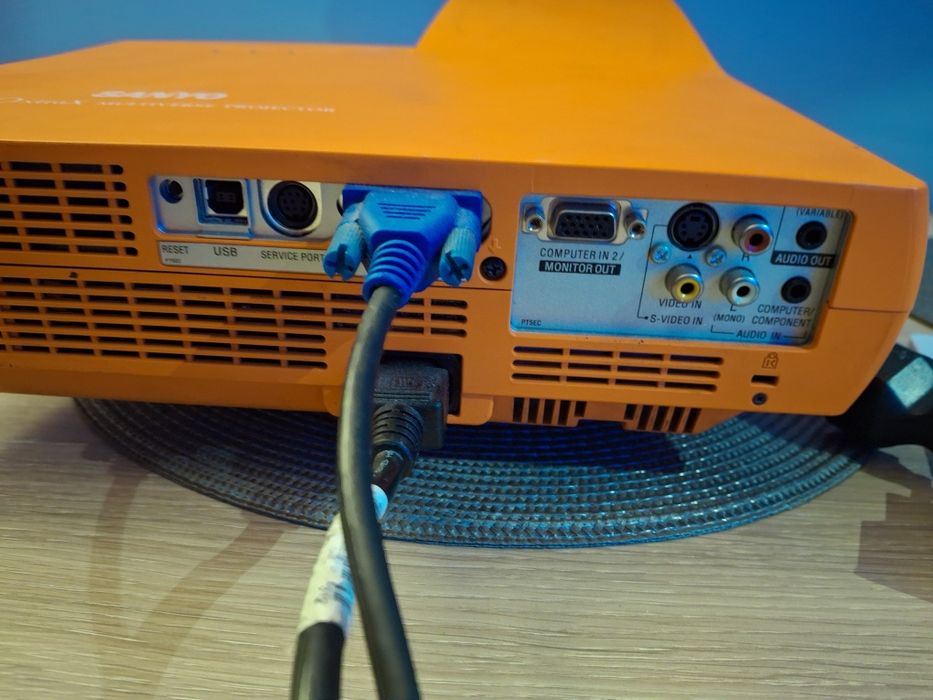 Projektor Sanyo PLC-XE40 xtraX