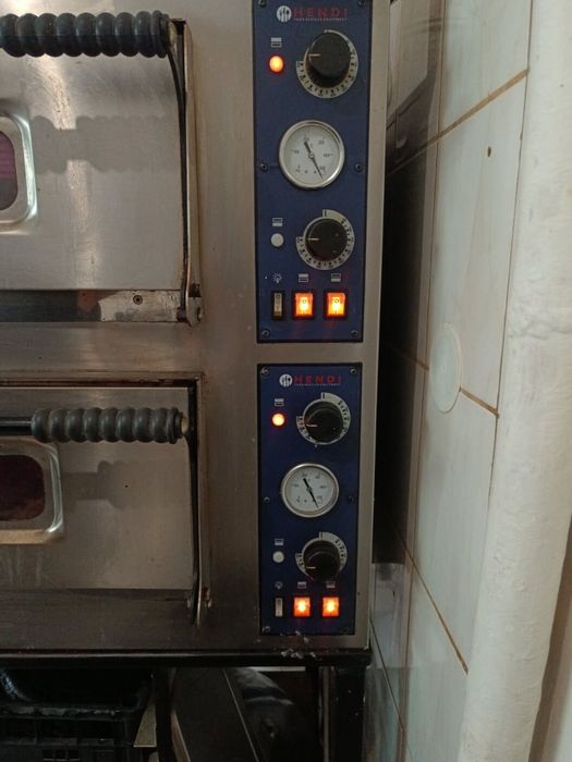 Piec do pizzy pizza Hendi