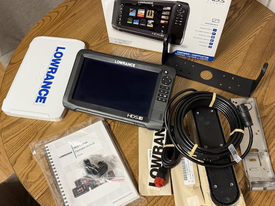 Lowrance HDS 9 Carbon Active Imaging 3 in 1