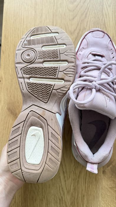 Кросівки Nike tekno жіночі оригінал 38 (24 см), демісезонні, шкіра