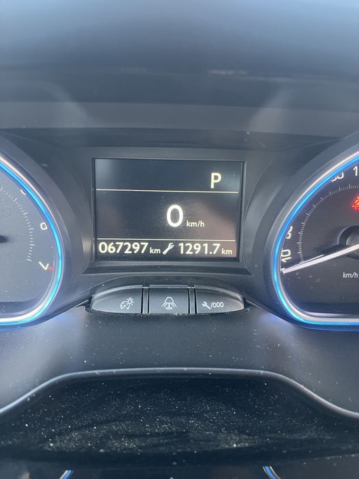 Peugeot 2008 1.2 Puretech EAT6