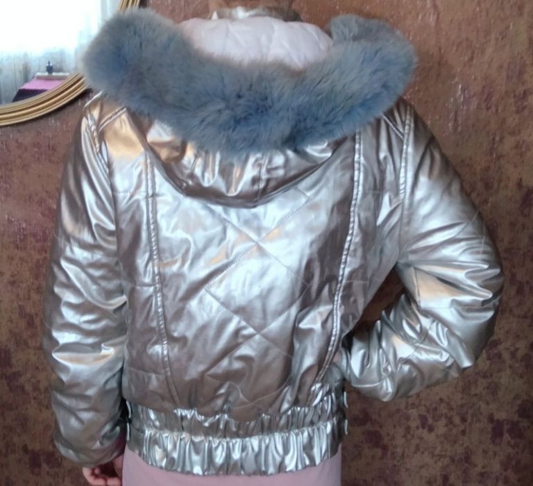 Куртка зимова, песець натур. 46 розмір,