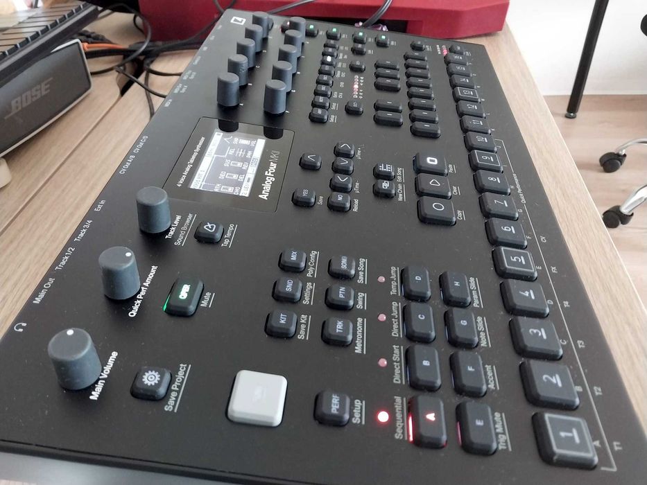 Elektron Analog Four MKII