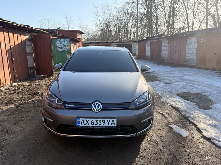 Продам Volkswagen e Golf