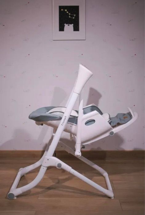 Продам крісло 3в1 Carrello Triumph