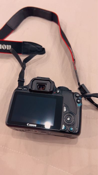 Camara Canon 100D