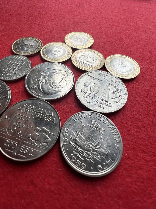 Lote de 11 Moedas Comemorativas de Escudos Portugueses (Coleção)