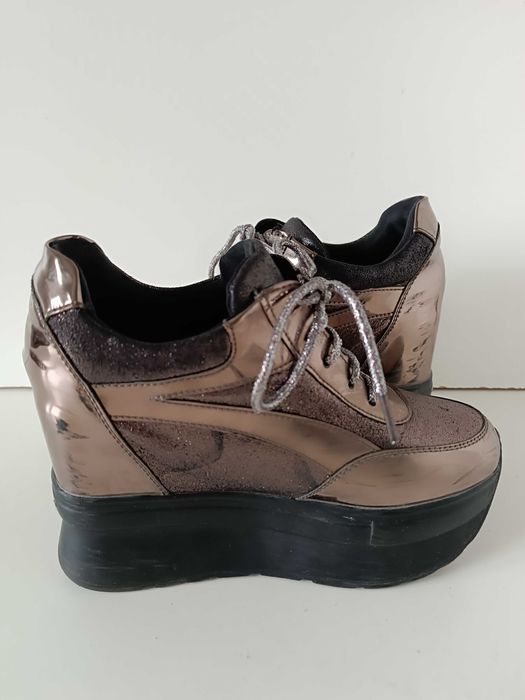 р 35-36 23 см лаковые бронзовые кроссовки на платформе сникерсы