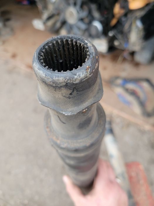 Продам або обміняю мкпп бмв е34