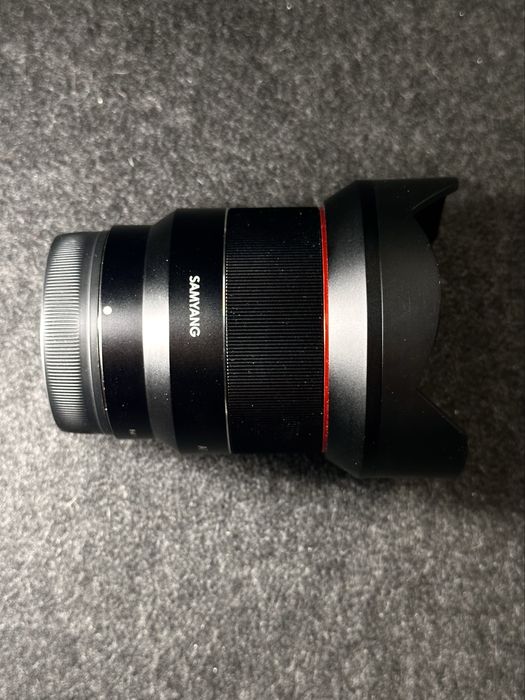 Objectiva Samyang 14mm AF f2.8 - Sony