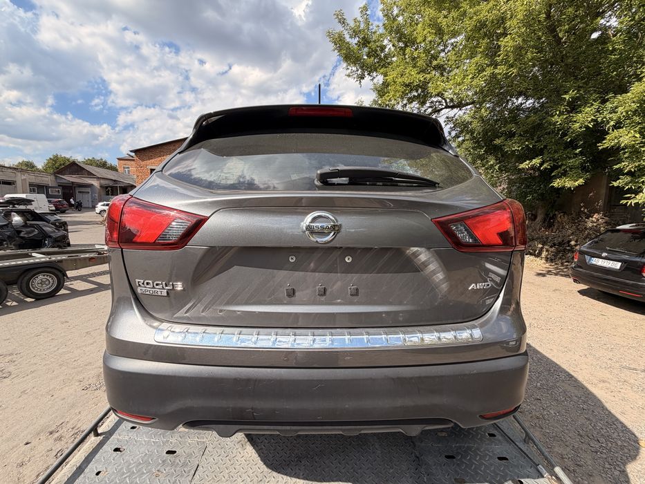 Продам кришка багажника Nissan Rogue Sport 2017 2018 2019 2020 2021 2022рік колір KAD задня ляда Рог Спорт