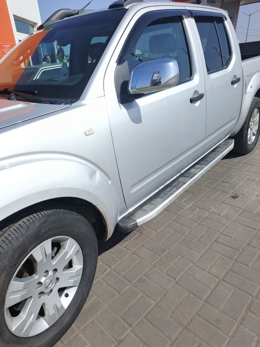 Продам nissan navara d40