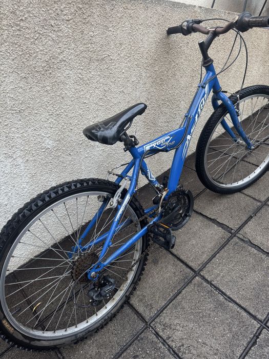 Bicicleta Astro Roda 24 - Mudanças Shimano usada