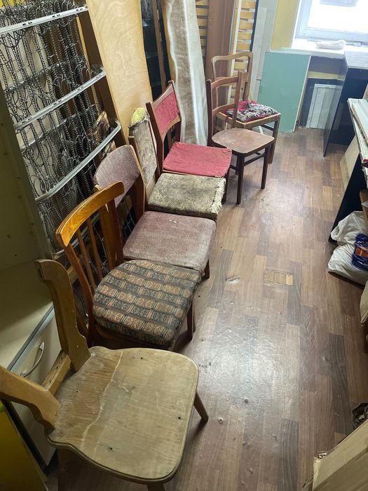 Стулья деревянные б/у