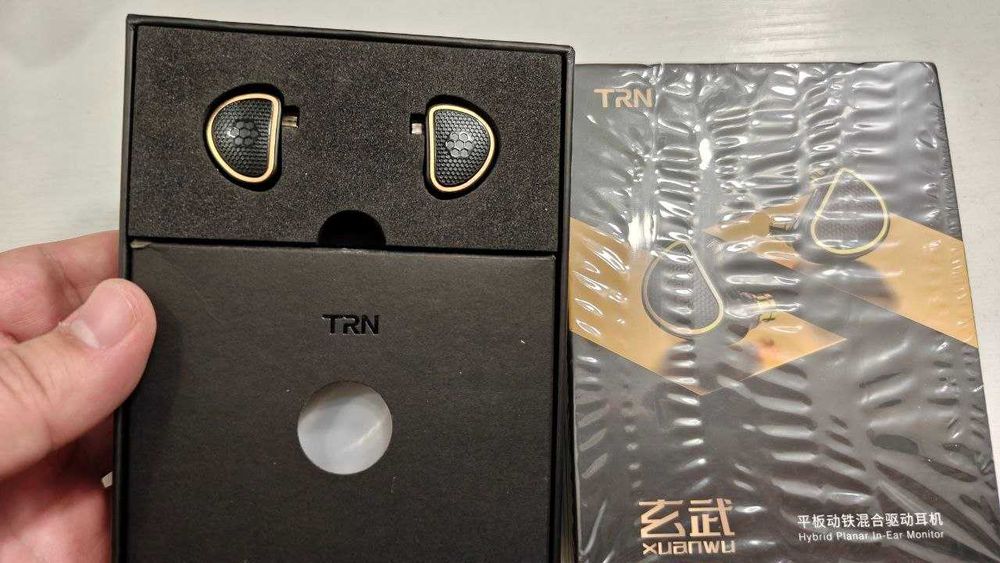 Гибридные наушники TRN Xuanwu