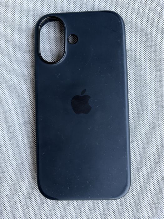 Capa em silicone com MagSafe para iPhone 17 | preto