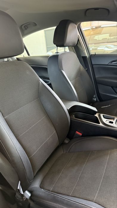 Opel insignia 2.0 cdti 2011