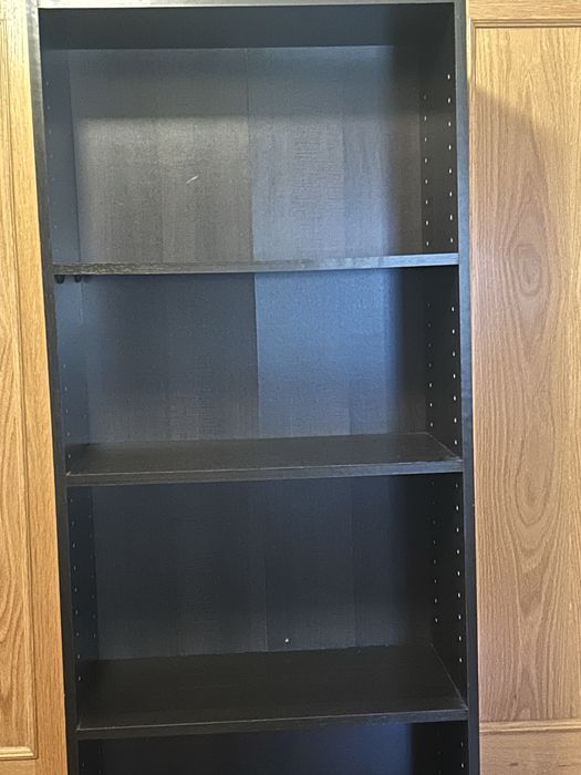 Estante em ótimo estado