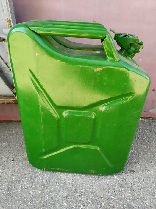 Канистры 20л.  советские