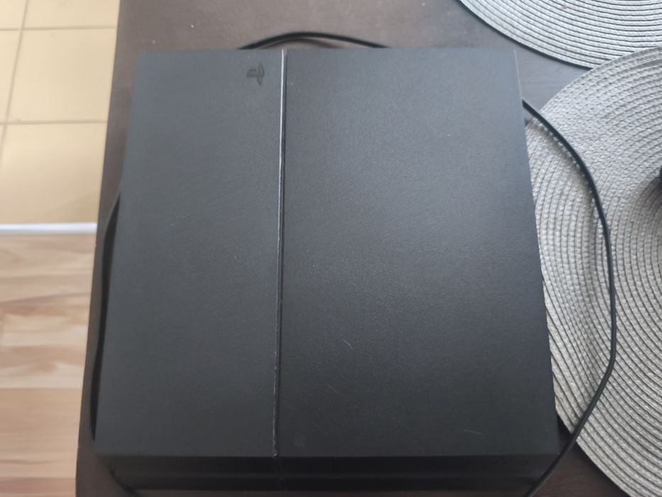 PlayStation 4 wersja Fat