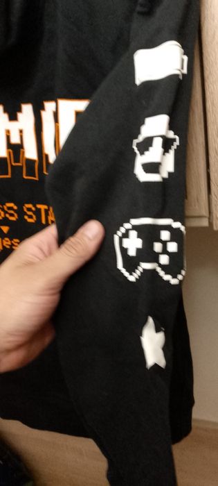 Czarna bluza h&m gamer