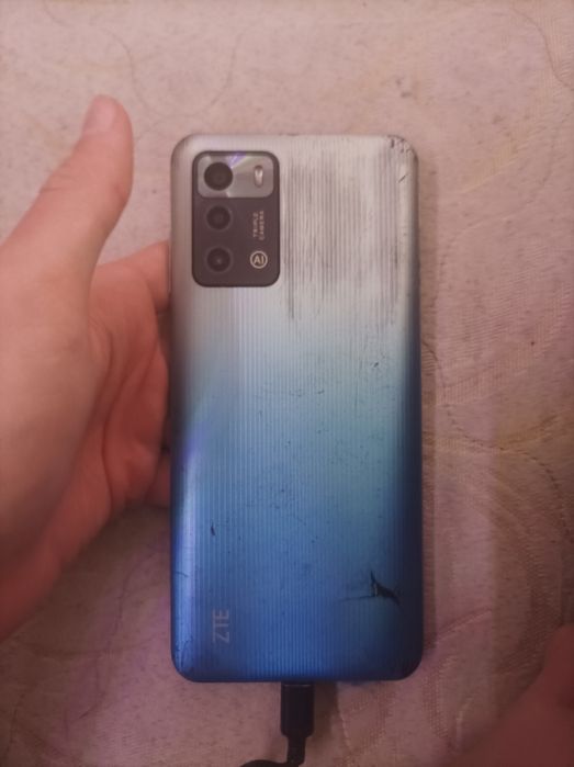 Продам телефон zte Blade A72