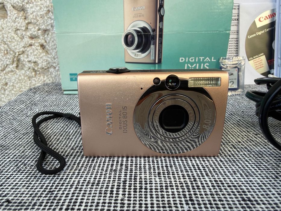 Câmara Fotográfica Canon Digital IXUS 80 IS – Caramelo / Tons Rosados – Conjunto Completo