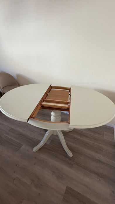 Mesa de jantar extensível