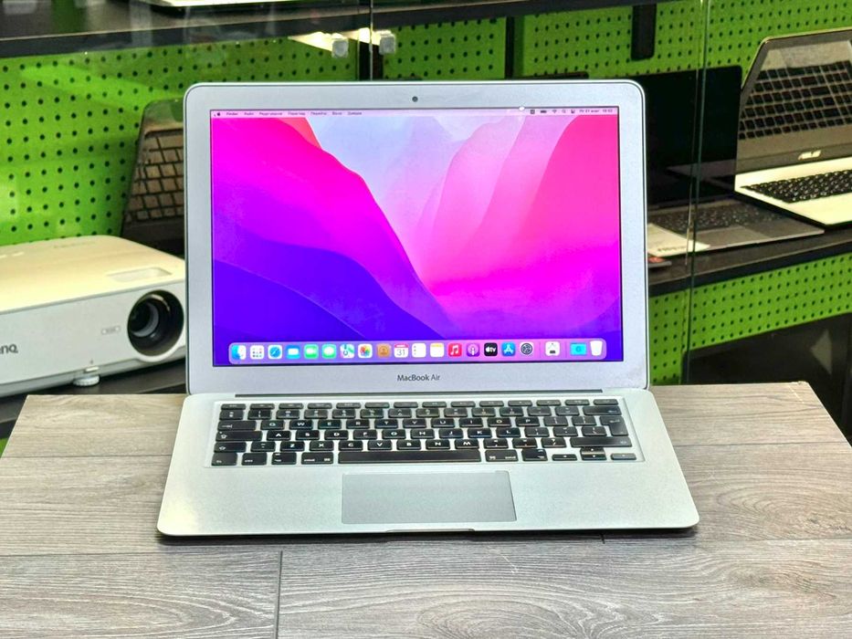 Macbook Air / 13 дюймів / 8 RAM | MAC OS + Windows | Нова АКБ | Є оплата частинами МОНО/ПРИВАТ