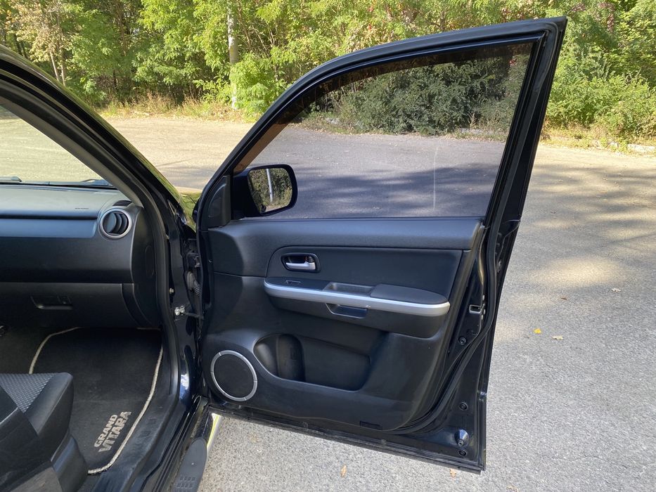 Suzuki Grant Vitara 2.0 бенз
