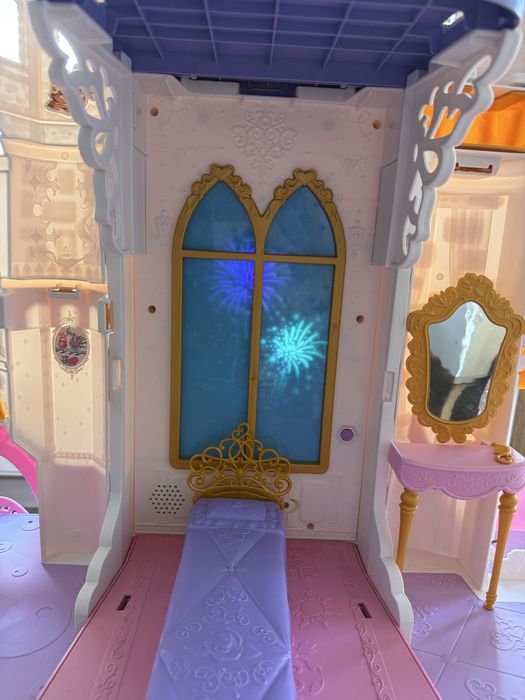 Disney Princess domek dla lalek / zamek