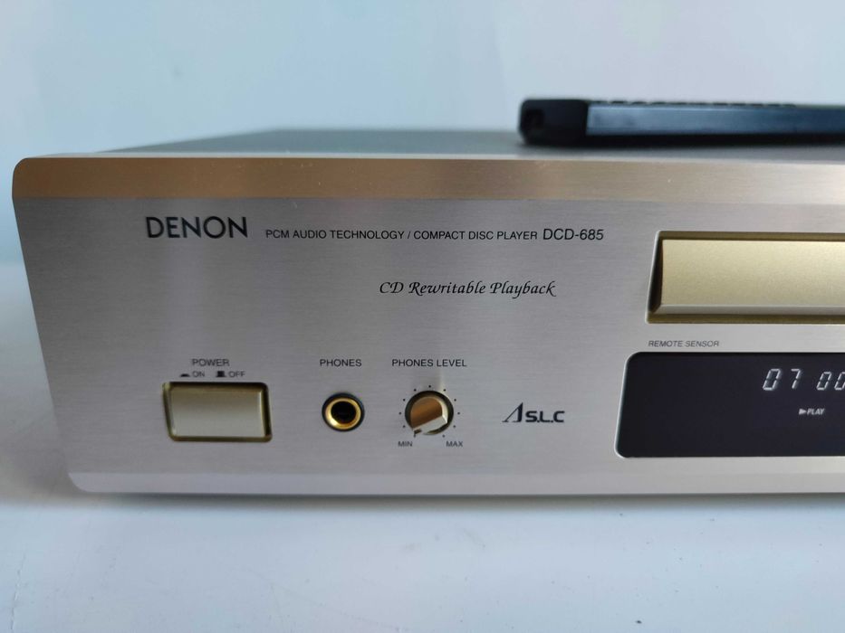 DENON DCD-685 odtwarzacz CD szampański wyjście optyczne z pilotem