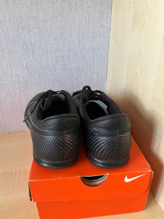 Sportowe buty nike 42