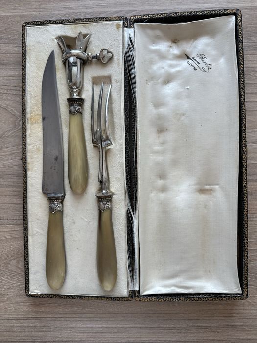 Antyczny Francuski Zestaw do Mięs