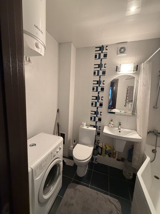 Продам 1 комнатную квартиру в центре