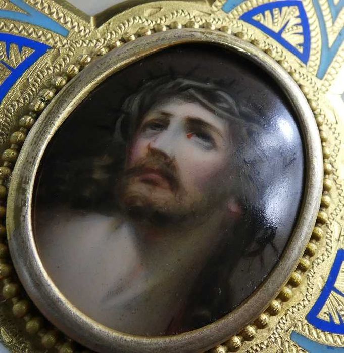 KROPIELNICA krzyż alabaster emalia JEZUS porcelana 25 cm