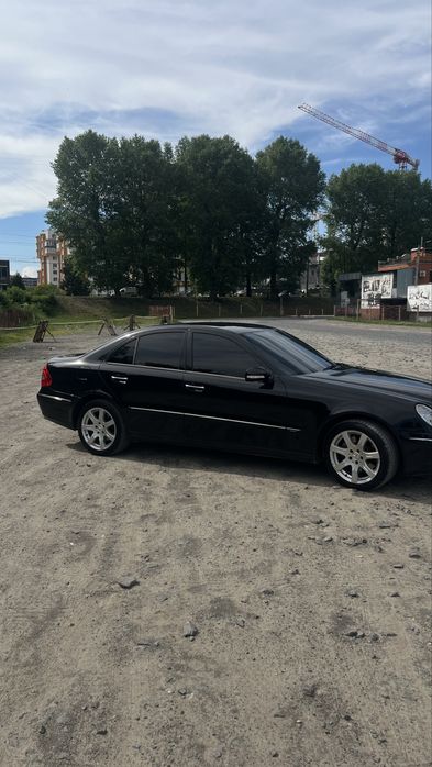 Mercedes w211 e320 2008
