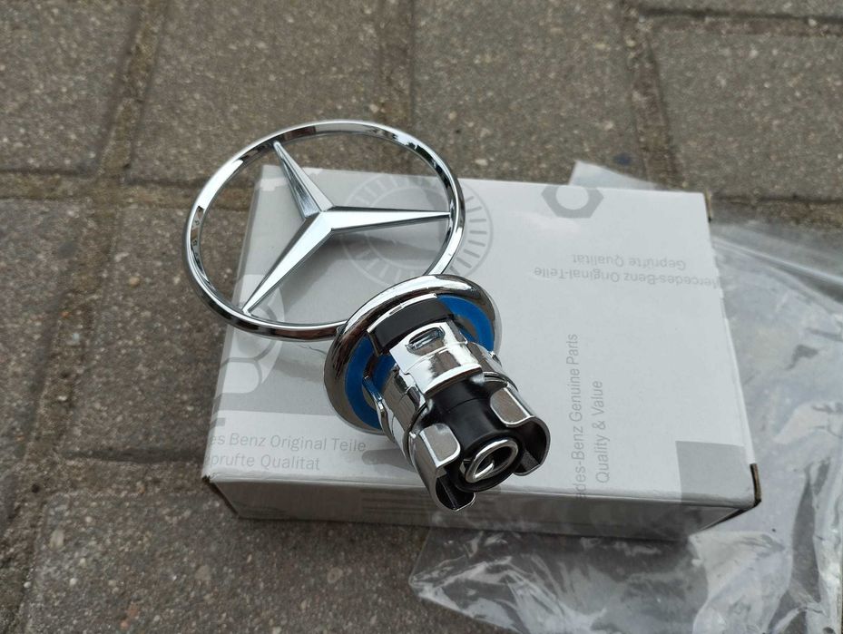 Znaczek CELOWNIK Mercedes Gwiazda na maskę Emblemat W204 W211 W220