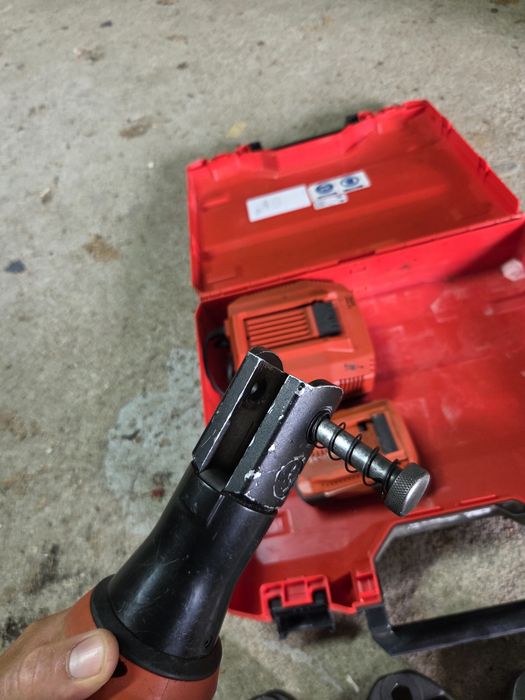 Zaciskarka Hilti NPR 19-A zestaw