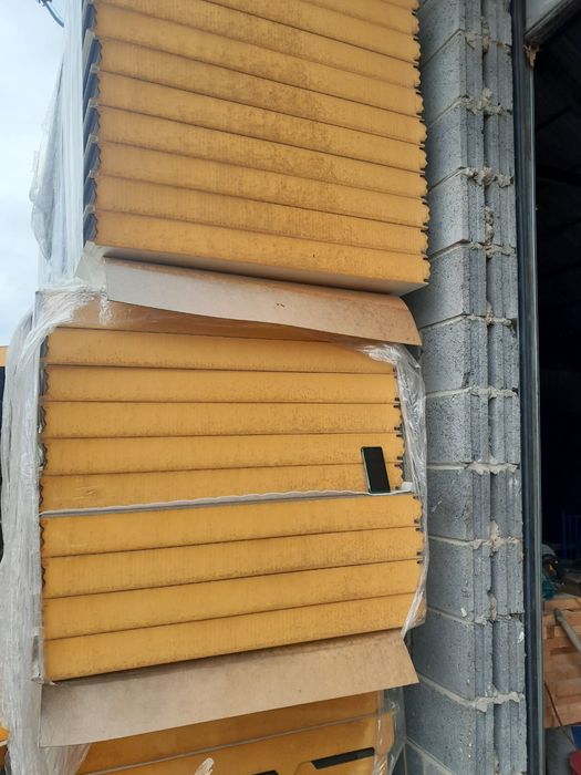 Płyta warstwowa Poltherma grafitowa 135m2 , pawilon 4,5*7m