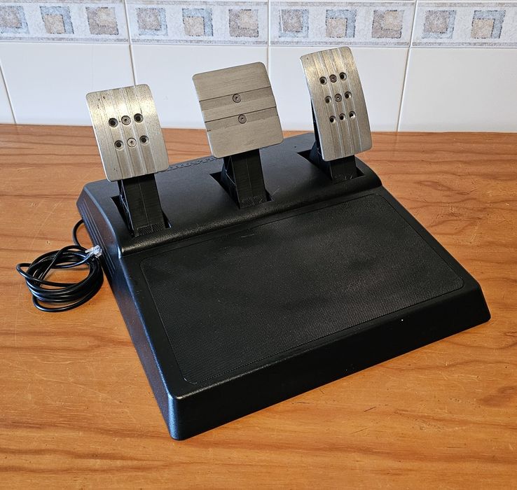 Pedais Thrustmaster T3PA GT