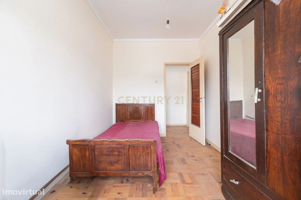 Venda | Apartamento T3+1 com garagem na Rua Verde Pinho em Coimbra