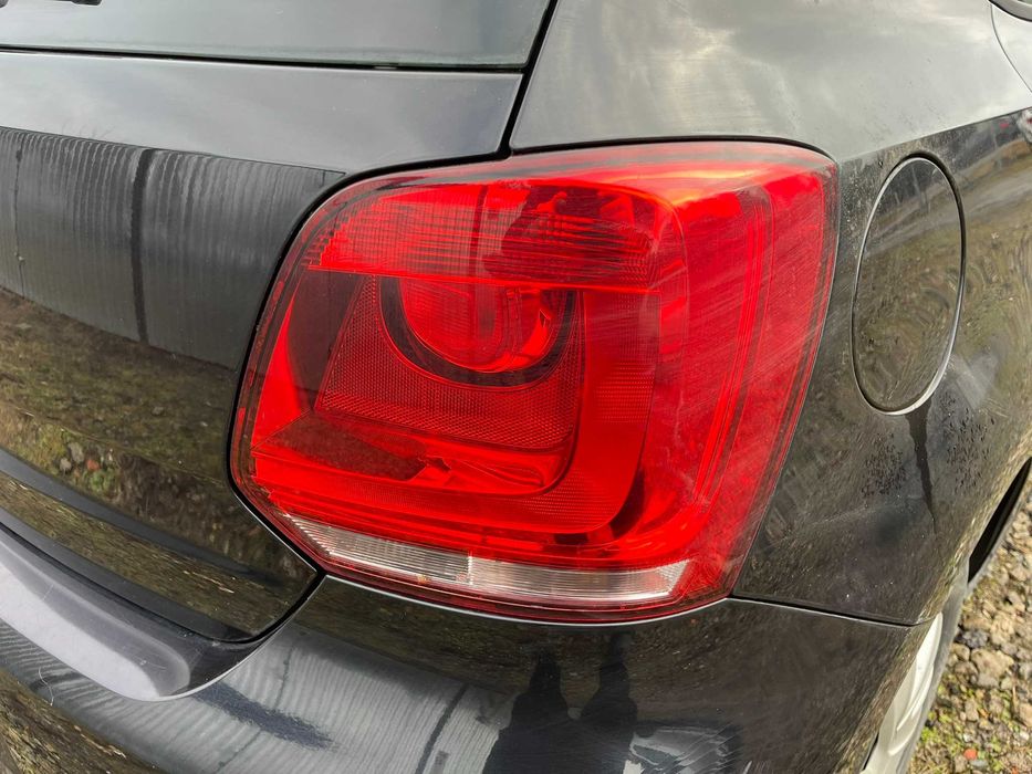 lampa tył tylna tylnia prawa vw polo v 5 6r0 6r 2009 -2013