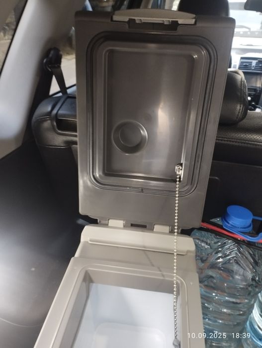 Автомобільні холодильники 2шт Waeco компресорний, термоелектричний