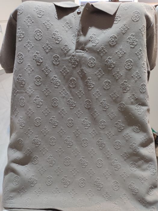 Продам поло Guess
