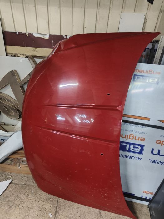 Капот під відновлення dodge journey