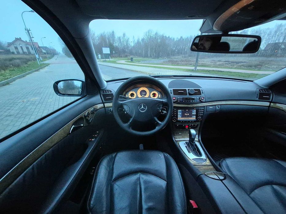 Mercedes-Benz W211 E240 Avantgarde 2.6 benz/gaz LPG zadbany