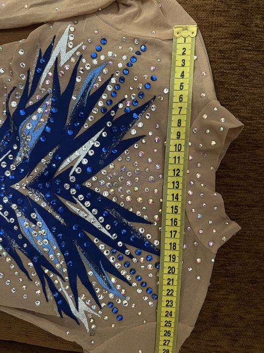 Костюм для выступления на гимнастике