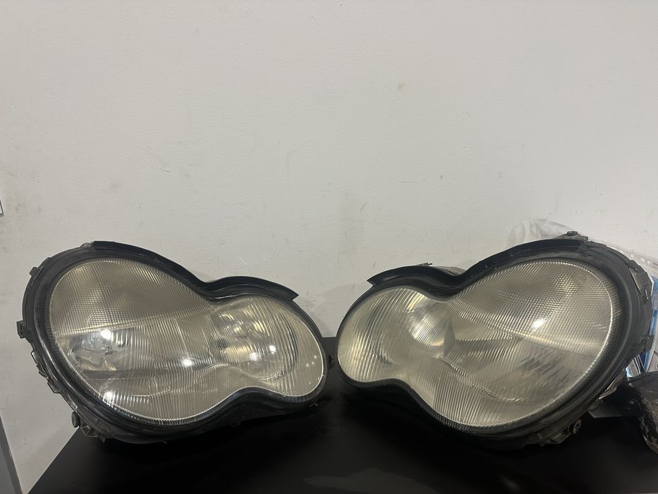 faróis /óticas mercedes w203  c220 cdi ano 2003
