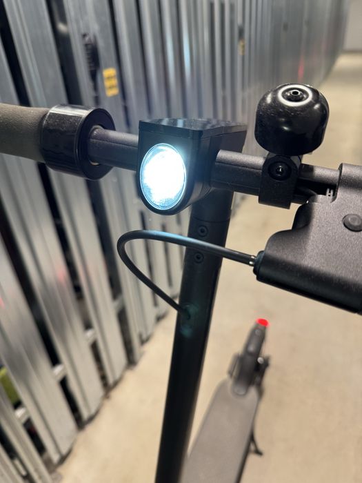 Xiaomi Mi Electric Scooter Essential hulajnoga elektryczna